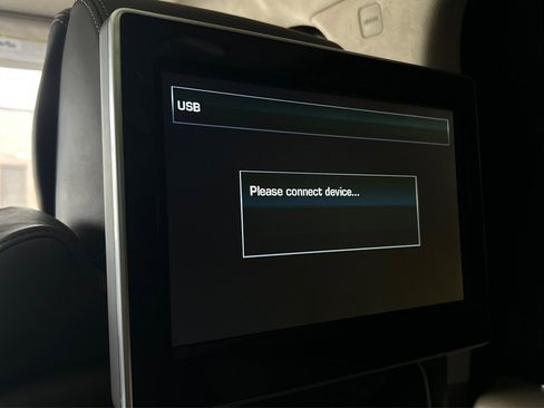 Used 2014 Land Rover Range Rover Long Wheelbase Autobiography image 18