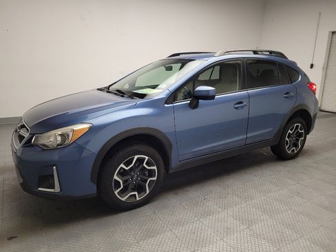 Used 2017 Subaru Crosstrek 2.0i Premium image 2