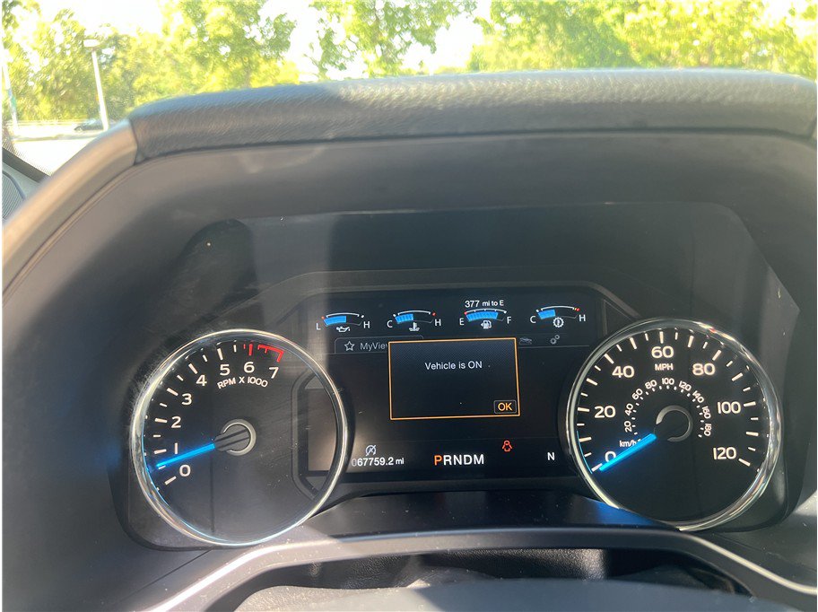 Used 2017 Ford F150 Lariat w/ Equipment Group 502A Luxury AWD/4WD image 27
