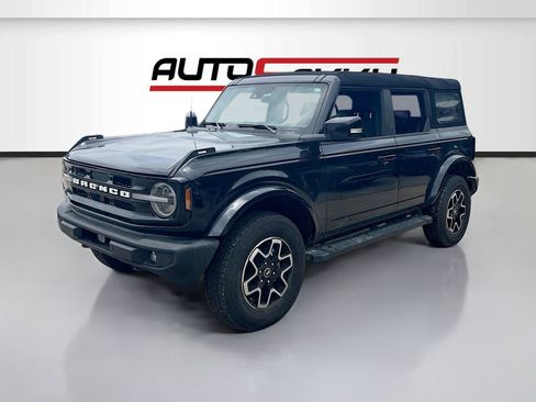 Used 2024 Ford Bronco Outer Banks AWD/4WD image 3