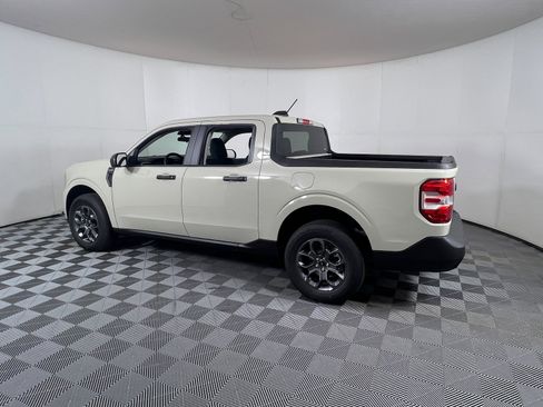 New 2025 Ford Maverick XLT image 3