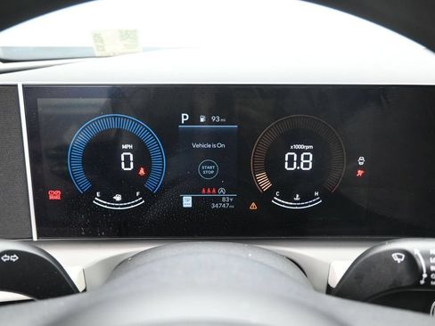 Used 2025 Hyundai Tucson SEL FWD image 12