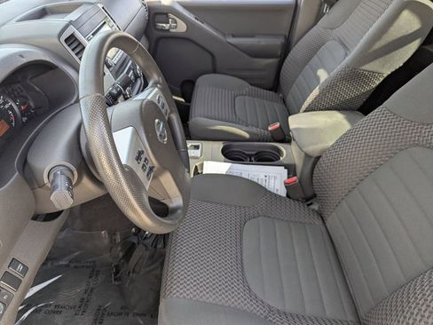 Used 2017 Nissan Frontier SV image 19
