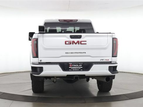 Used 2024 GMC Sierra 2500 AT4 w/ AT4 Premium Plus Package AWD/4WD image 11