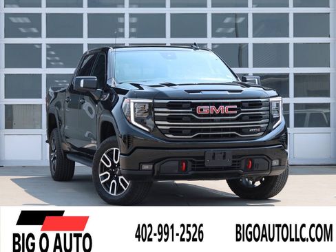 Used 2025 GMC Sierra 1500 AT4 w/ AT4 Premium Package AWD/4WD image 1