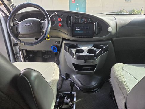 Used 2008 Ford E-350 and Econoline 350 XL image 17