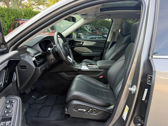 Certified 2024 Acura MDX w/ Technology Package FWD image 11