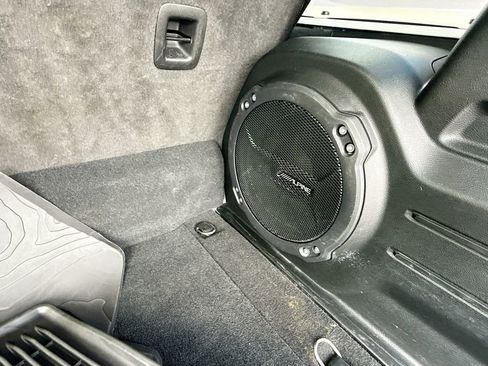 Used 2023 Jeep Wrangler Unlimited Sahara w/ Cold Weather Group AWD/4WD image 31