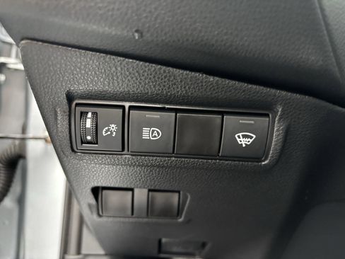 Used 2023 Toyota Corolla Cross LE image 25