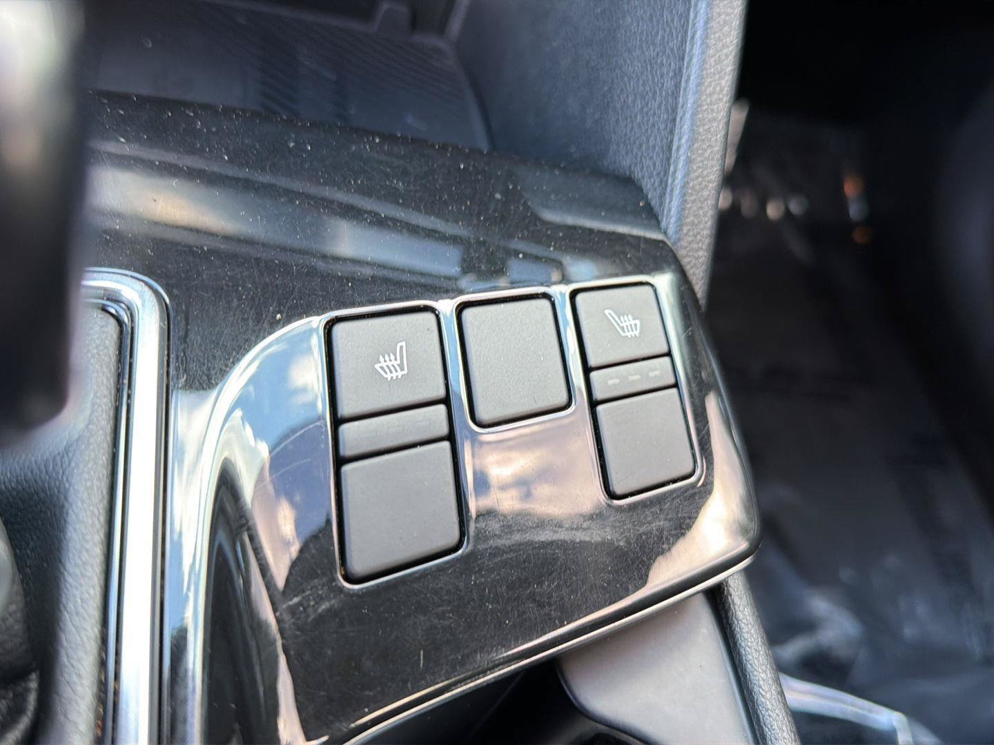 Used 2023 Kia Sportage EX FWD image 29