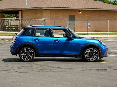 Certified 2025 MINI Cooper S image 4