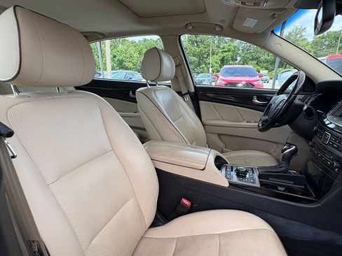 Used 2014 Hyundai Equus Signature RWD image 25