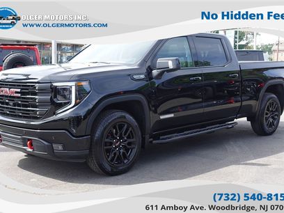Used 2025 GMC Sierra 1500 Elevation w/ Elevation Premium Package