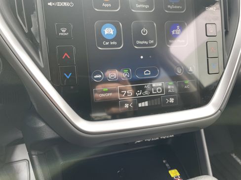 Used 2025 Subaru Crosstrek 2.0i Premium image 27