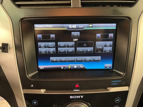 Used 2015 Ford Explorer Limited w/ Equipment Group 302A image 12