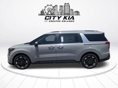 New 2026 Kia Carnival EX FWD image 4