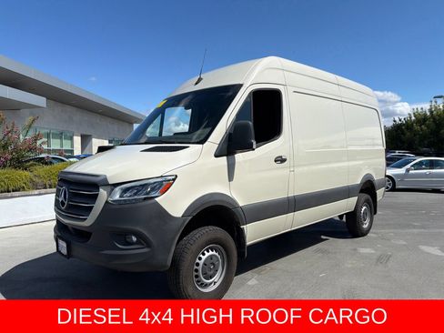 Used 2021 Mercedes-Benz Sprinter 2500 image 1