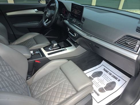 Used 2021 Audi SQ5 Premium Plus w/ Premium Plus Package AWD/4WD image 21