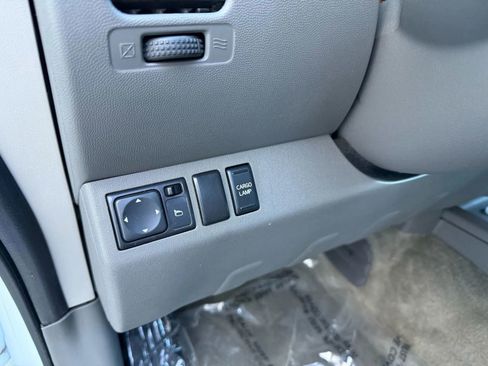 Used 2016 Nissan Frontier SV image 23