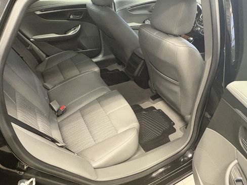 Used 2019 Chevrolet Impala LS image 9