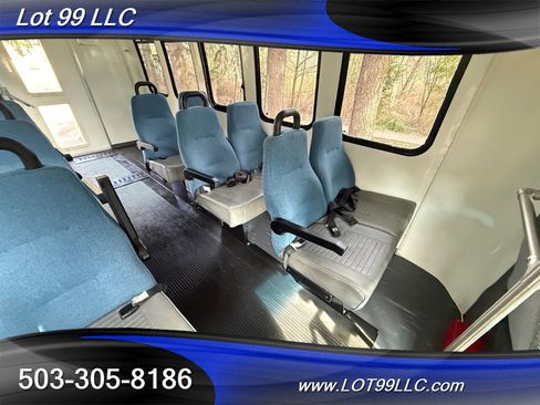 Used 2002 Ford E-350 and Econoline 350 Super Duty image 13