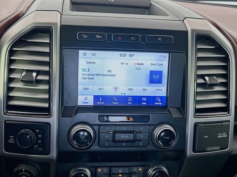 Used 2019 Ford F150 Platinum w/ Equipment Group 701A Luxury AWD/4WD image 15