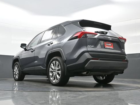 Used 2021 Toyota RAV4 Limited w/ Limited Grade Weather Package AWD/4WD image 29