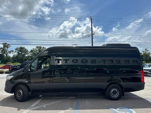 Used 2025 Mercedes-Benz Sprinter 2500 image 22
