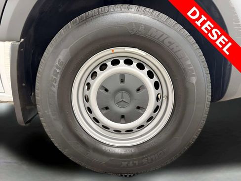 Used 2020 Mercedes-Benz Sprinter 2500 w/ Driver Convenience Package image 31