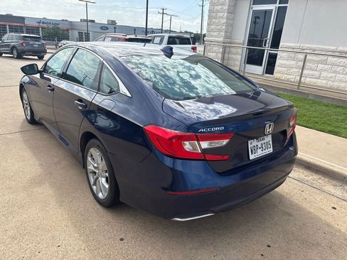 Used 2018 Honda Accord LX image 3