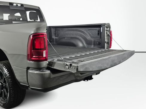 New 2026 RAM 2500 Laramie w/ Night Edition AWD/4WD image 16