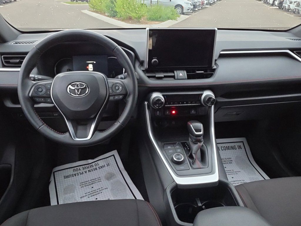 Used 2025 Toyota RAV4 SE AWD/4WD image 24
