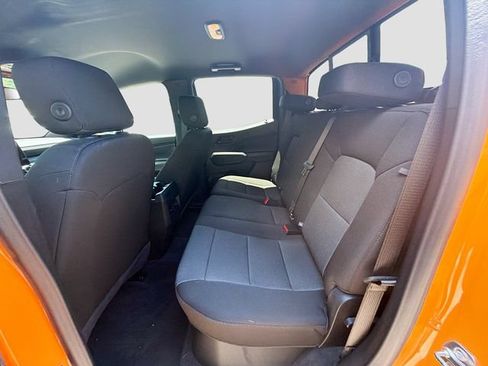Used 2025 Chevrolet Colorado W/T w/ WT Custom Package RWD image 18