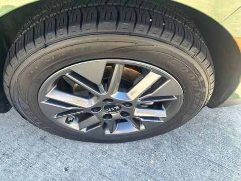 Used 2020 Kia Soul EX FWD image 41