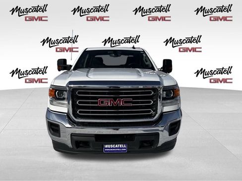 Used 2018 GMC Sierra 3500 SLE image 2