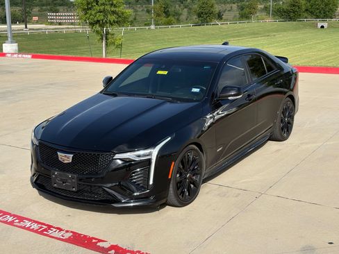 Used 2022 Cadillac CT4 V w/ Navigation Package RWD image 12