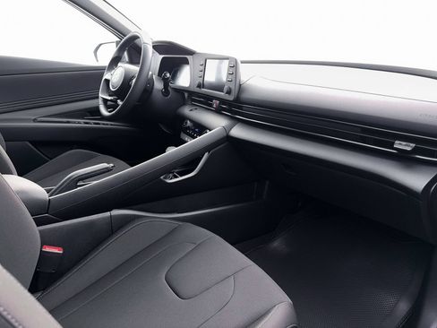 New 2026 Hyundai Elantra SEL Sport FWD image 15