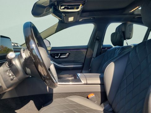 Certified 2025 Mercedes-Benz S 580 4MATIC Sedan image 16