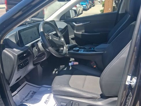 Used 2024 Kia EV6 Light RWD image 5