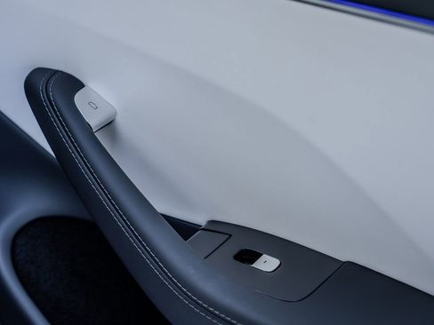 Used 2025 Tesla Model 3 Performance image 14