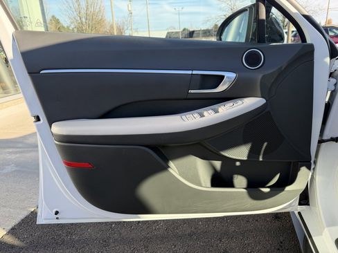 Used 2023 Hyundai Sonata SEL w/ Convenience Package image 12