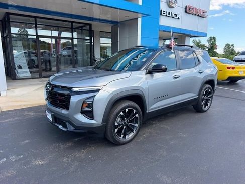 Used 2025 Chevrolet Equinox RS FWD image 2
