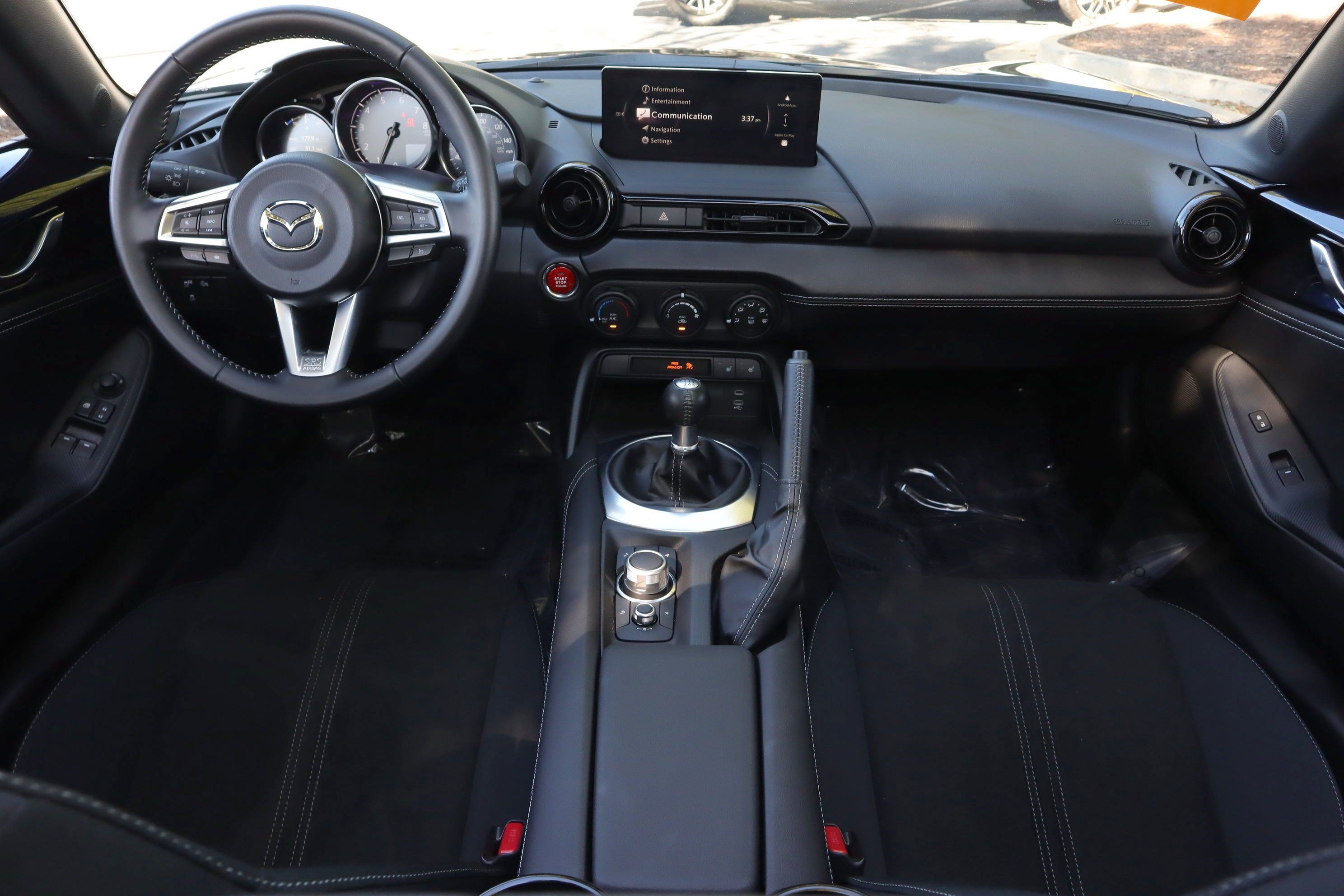 Certified 2025 MAZDA MX-5 Miata Club w/ Weather Package RWD image 7