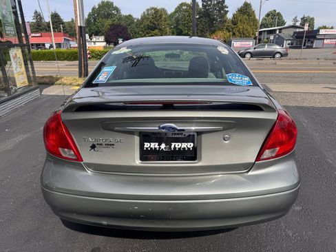 Used 2001 Ford Taurus SE FWD image 8