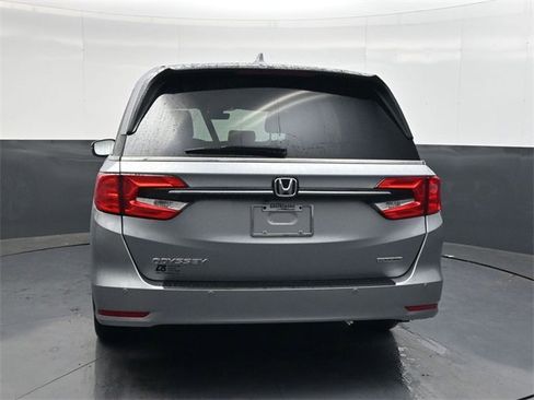 Used 2024 Honda Odyssey Touring image 5