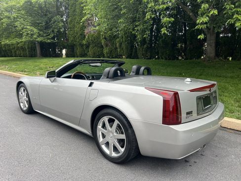 Used 2004 Cadillac XLR RWD image 56