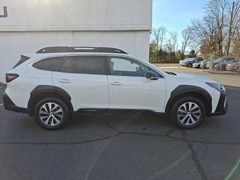 Certified 2023 Subaru Outback Premium image 7