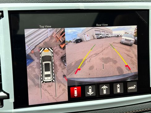New 2026 Chrysler Pacifica Pinnacle AWD/4WD image 21