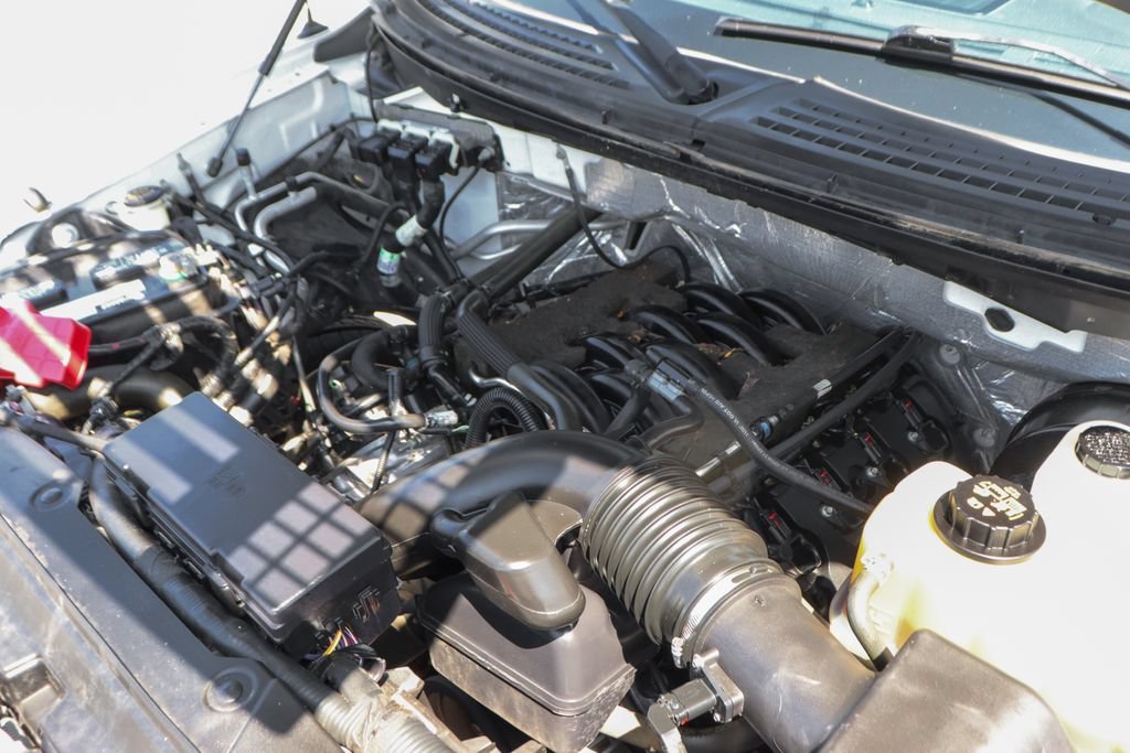 Used 2011 Ford F150 XLT w/ XLT Chrome Pkg RWD image 12