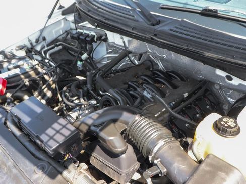 Used 2011 Ford F150 XLT w/ XLT Chrome Pkg RWD image 12